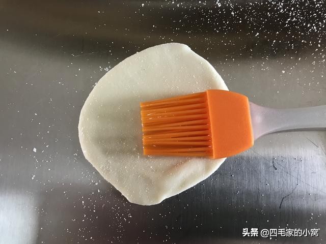 多余的饺子皮做法花样大全,剩下的饺子皮怎么处理才好吃