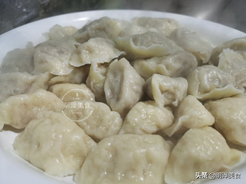 最好吃的牛肉萝卜馅饺子的做法,家常萝卜馅饺子做法