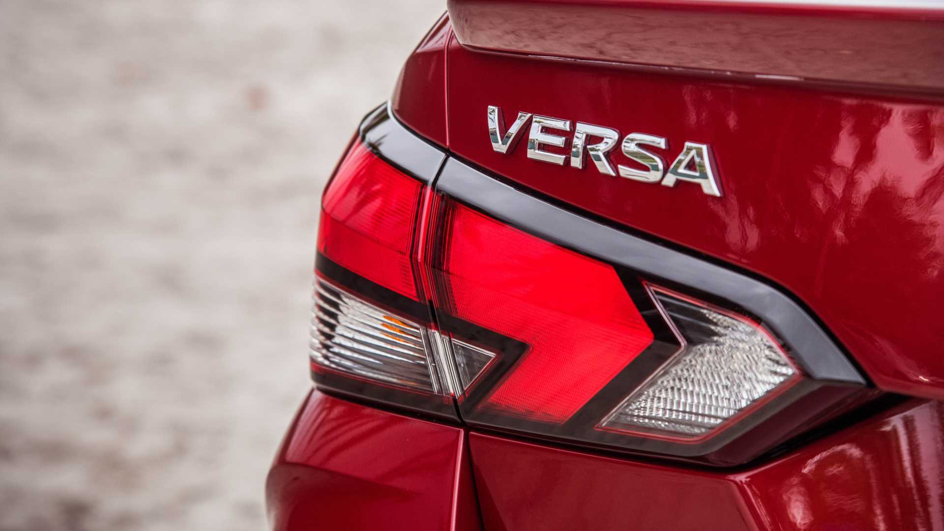 日产阳光2018新款手动挡报价多少,日产阳光2011款1.5手动尊贵版xe