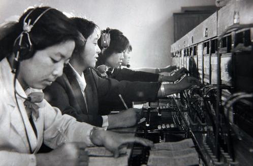 老式电话使用前为什么摇几下,旧手摇电话机摇不出电怎么回事