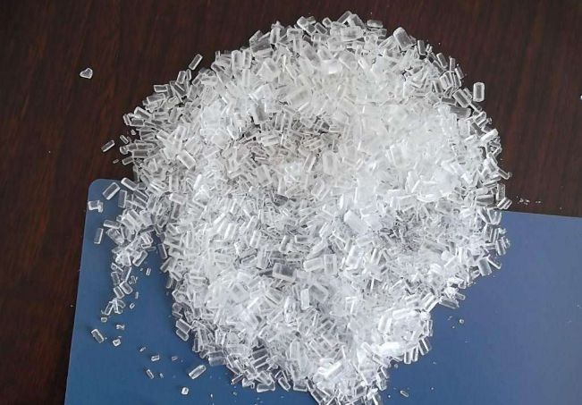 绿水养金鱼好还是清水养金鱼好,用什么水养金鱼最好