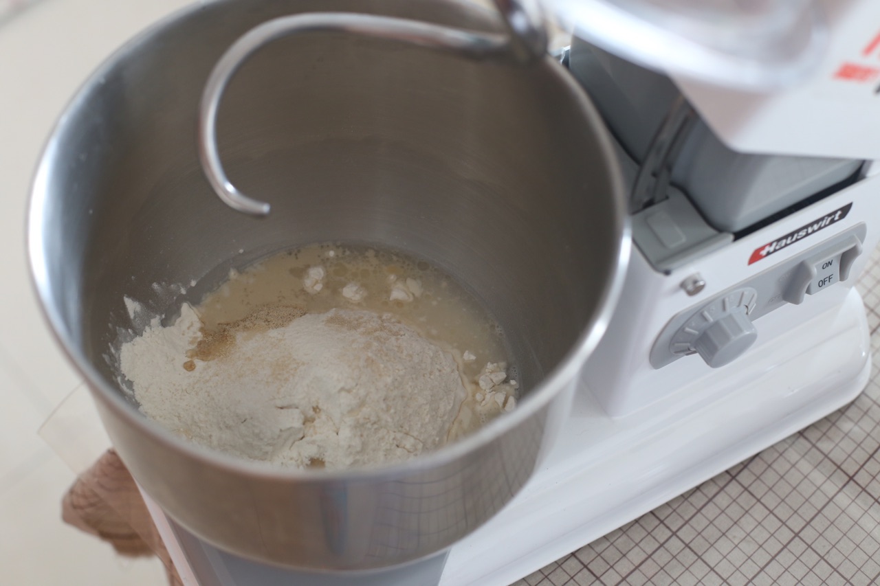 快手披萨的100种做法,三分钟教你快手制作家庭版披萨