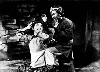 端午宅在家想看怀旧红色经典，有这些经典影视剧可推荐