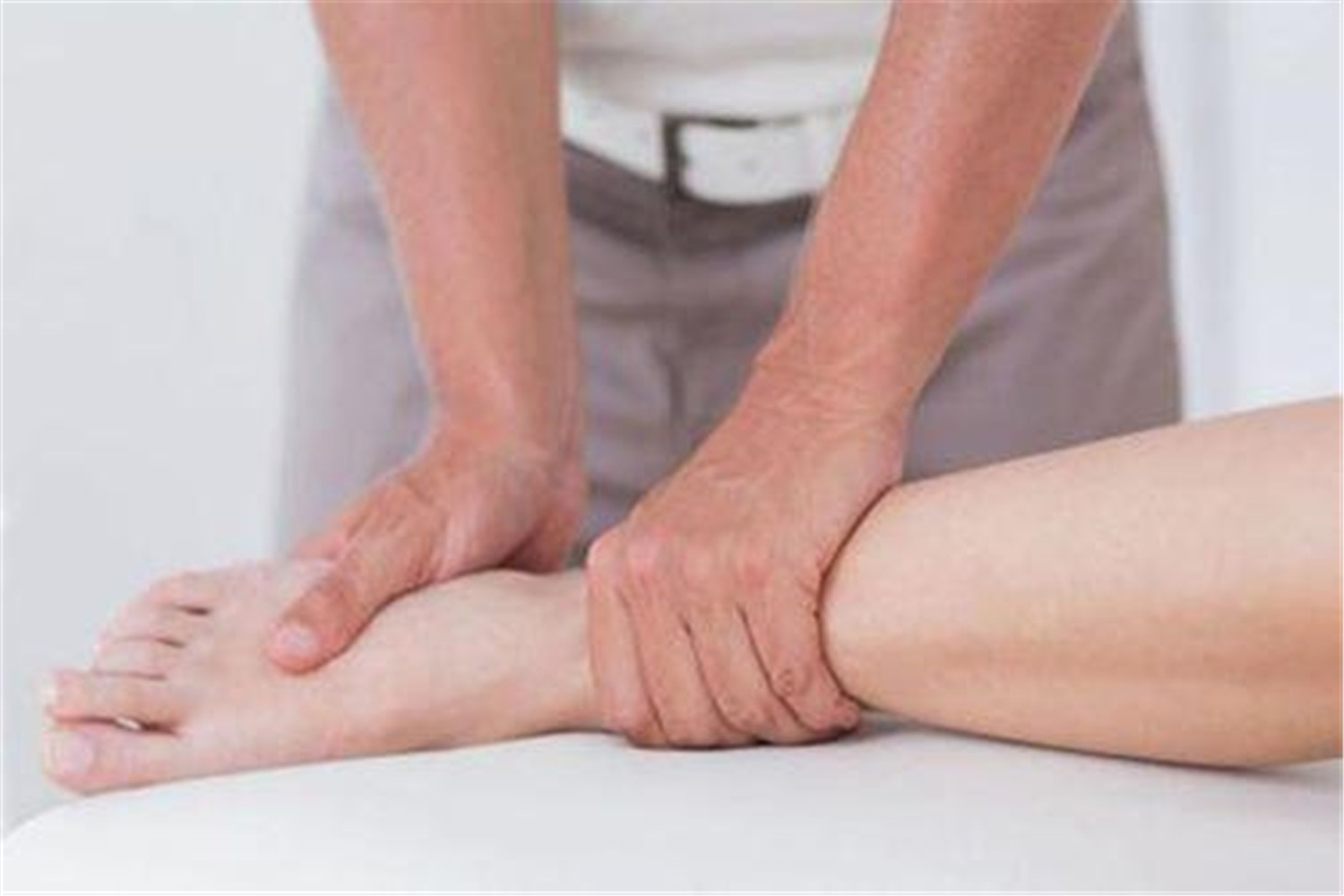 孕期腿水肿该怎么办,孕期水肿如何减轻水肿疼痛