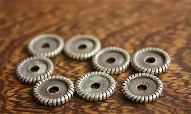 如何搭配适合自己的手串,正确的手串怎么样搭配好看