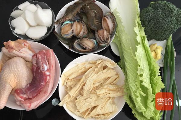 广东年夜饭必备十道菜,北方人的年夜饭广东人的年夜饭