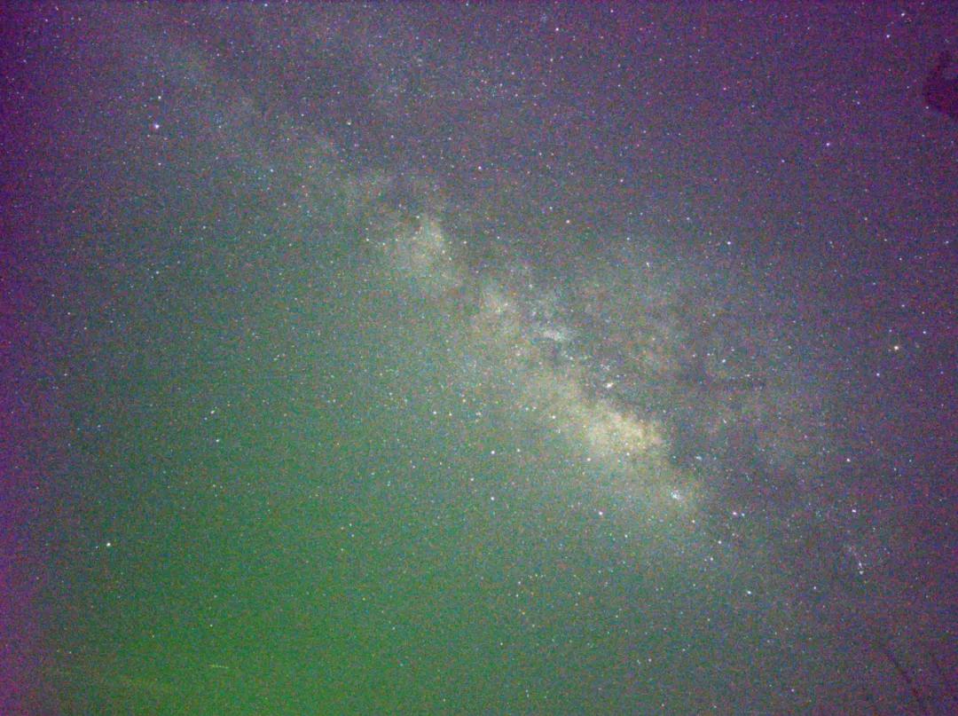 手机能拍摄银河吗,手机拍银河用主摄还是广角