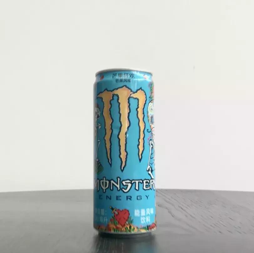 这20+款新饮品，我们喝出了打屁虫、清新剂、中药丸的味儿……