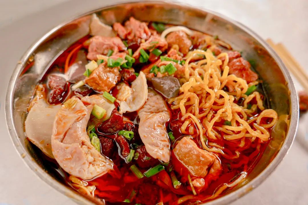 避暑胜地都躲不过45度的高温,各地避暑美食有哪些