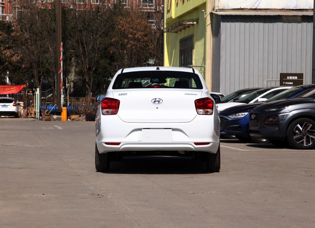 瑞纳4万,现代瑞纳4万公里多少钱