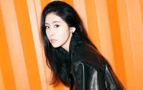 网友：张碧晨插足成小三？华晨宇“实锤”整容“？律师起诉？