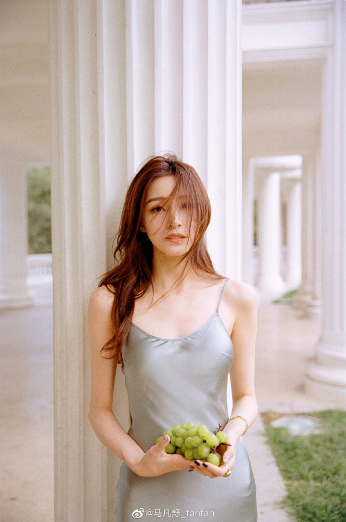 央视主持人马凡舒写真照,央视一姐马凡舒首曝择偶标准