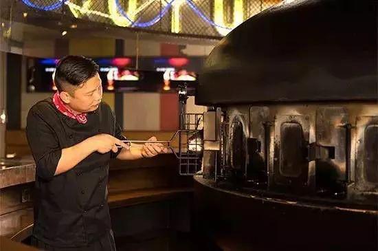 扔向烤鱼界的“二向箔”