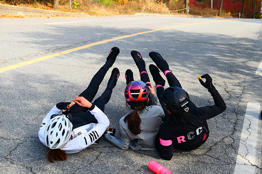 新手就能学会的自行车技巧,1分钟快速学会的车技