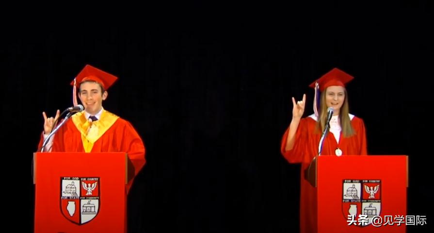 2019年美国高中毕业典礼,詹姆斯主持高中毕业典礼