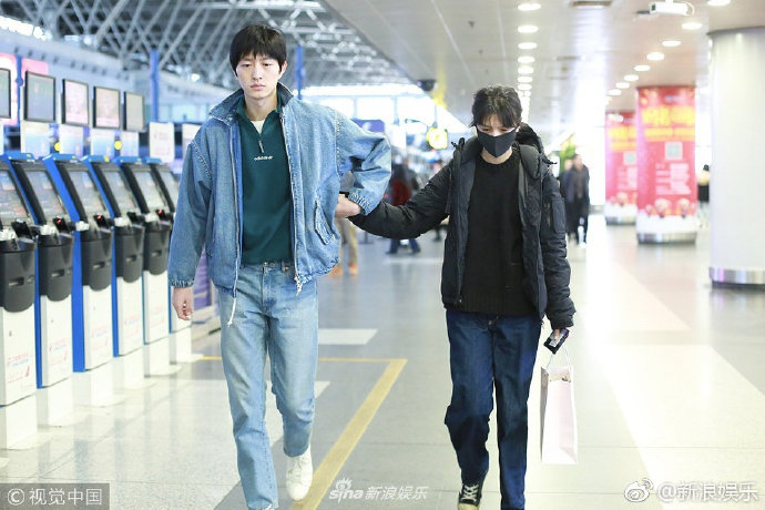 金大川雎晓雯婚后首同框,雎晓雯与金大川举办婚礼事件