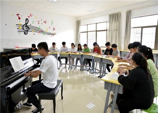 富源八中领导班子,富源八中冬季运动会