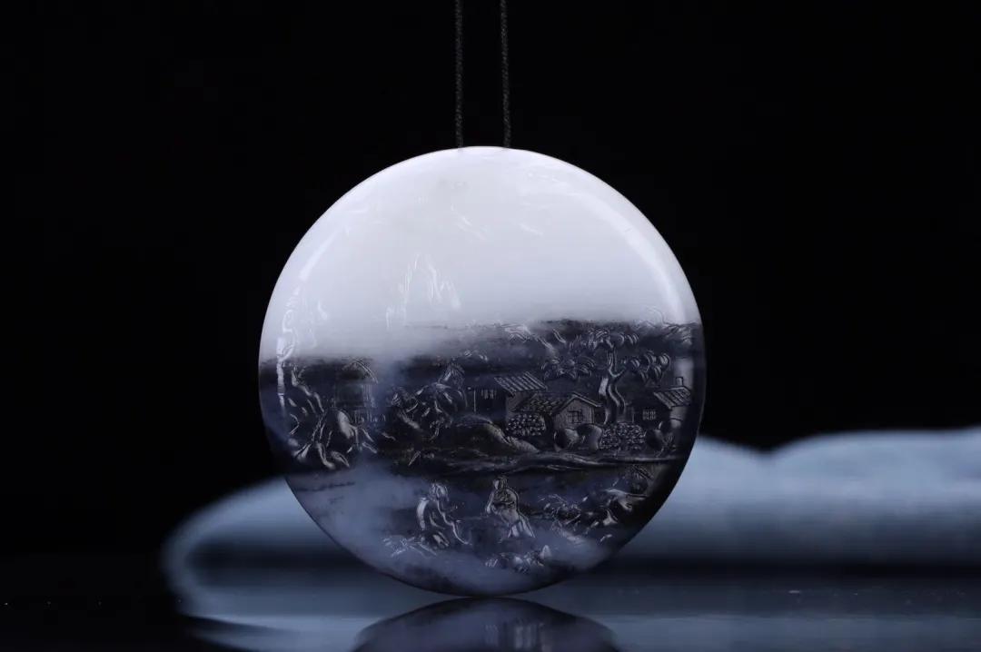 一块墨玉原石多少钱,这块翡翠原石值多少