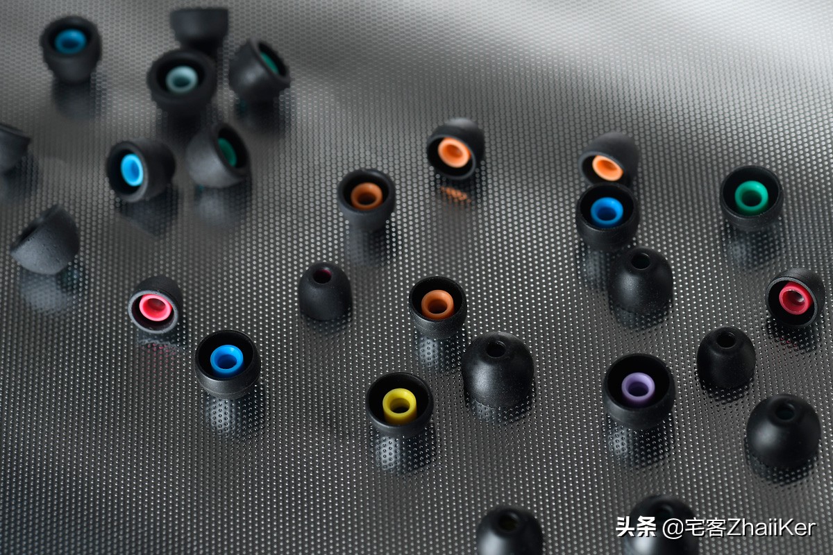 索尼黑砖配什么耳机最佳,索尼颈挂式耳机十佳评测