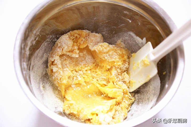 适合初学者做的枣泥月饼,从小爱吃豆沙包