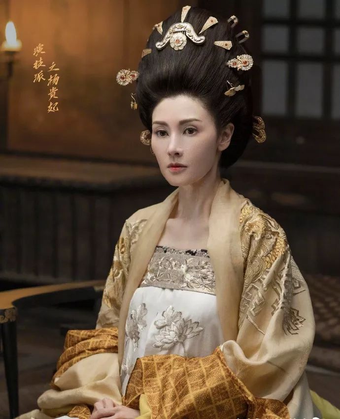 李嘉欣的人生态度怎么样,李嘉欣现在靠什么生活什么收入