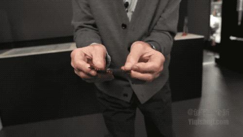 昨天,神器又出,专把弯的撸直