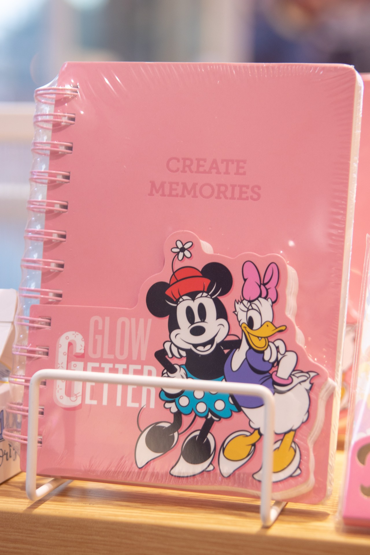 “米奇米妮”来啦~名创优品放大招!在重庆也能get正版周边