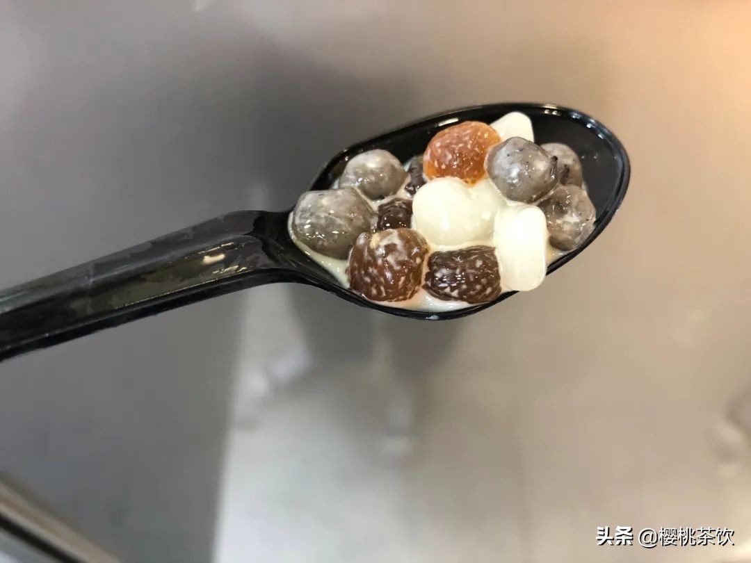 成都奶茶达人探店,新兴网红奶茶店探店