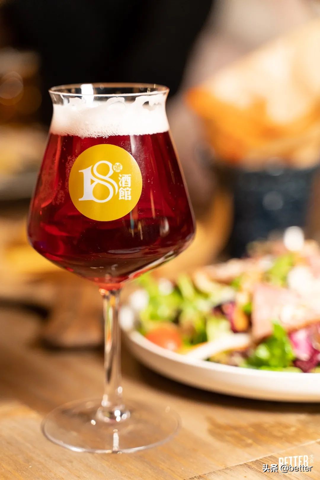 像英国诗人一样用brunch配啤酒，是我生活里的终极浪漫