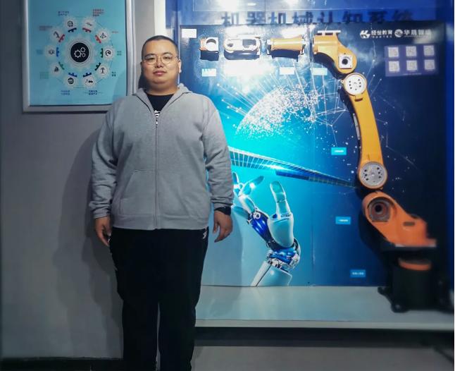 牛！江汉大学“超火”学院：坐拥一流专业，还频频斩获全国大奖