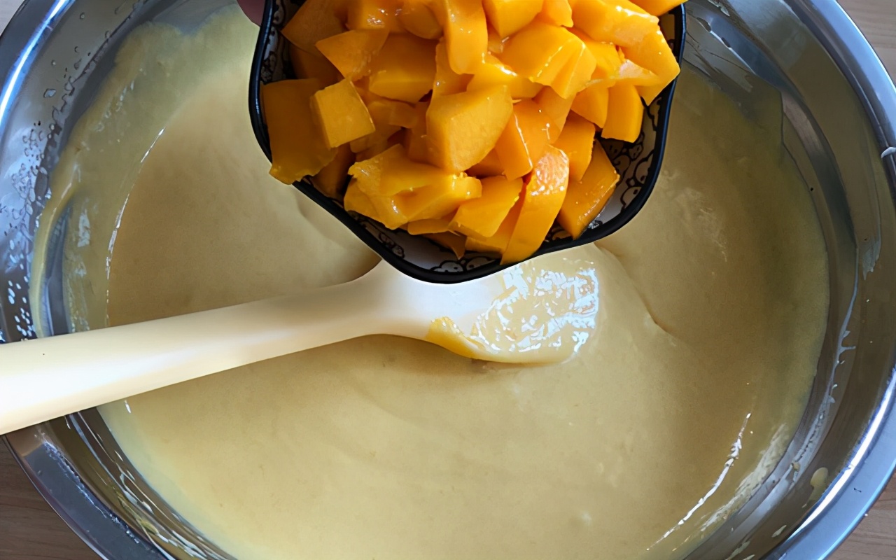 烤箱芒果慕斯蛋糕,芒果慕斯蛋糕8寸配方150克奥利奥