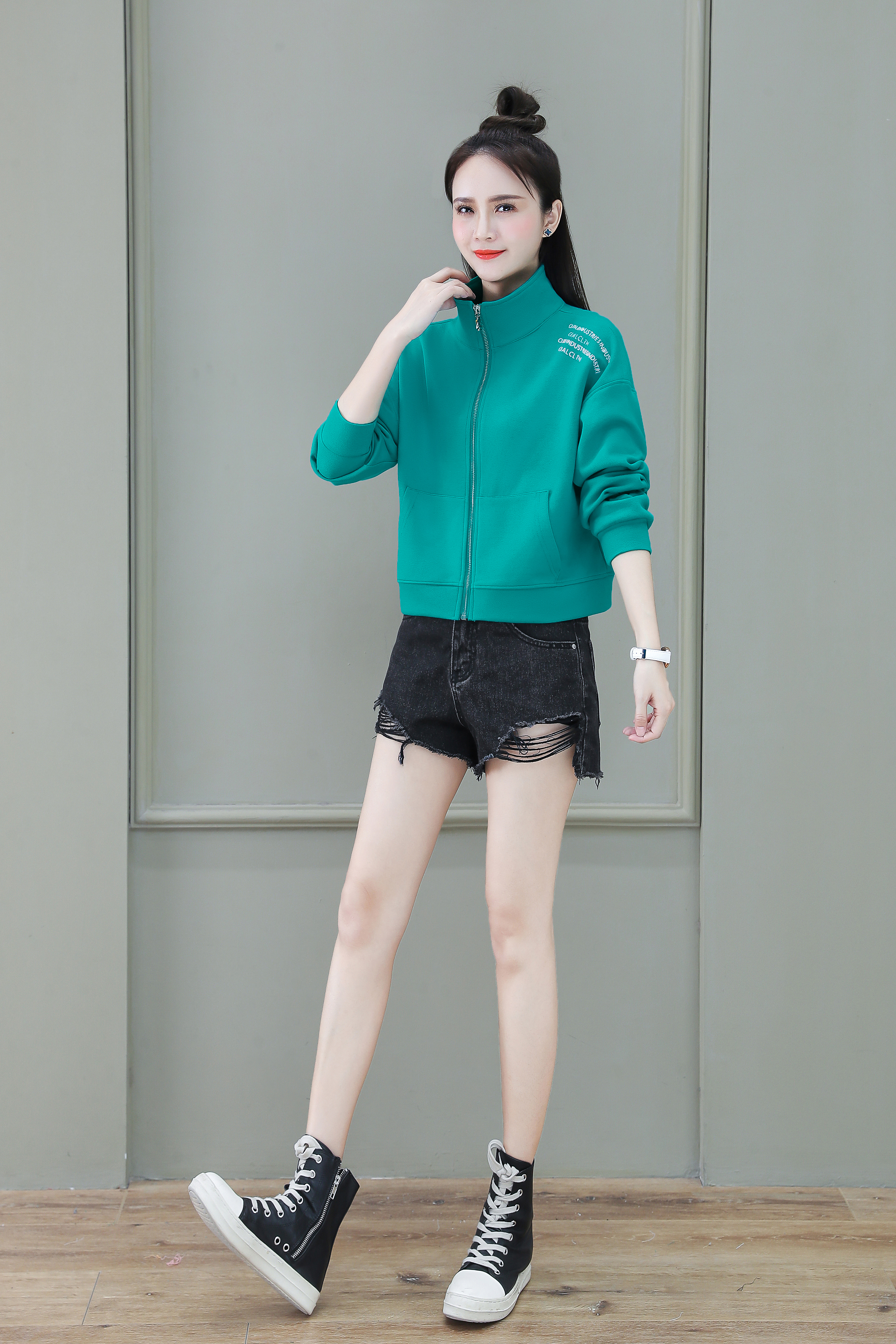 薄款卫衣女连帽夹克短款,薄款连帽卫衣外套女2022新款爆款