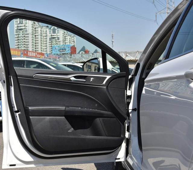 蒙迪欧值得买吗专业人士解说一下,新款蒙迪欧车值得买吗