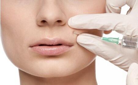 增生黑痘印疤痕凸起怎么治,凹陷性痘印不消能用药膏修复好吗