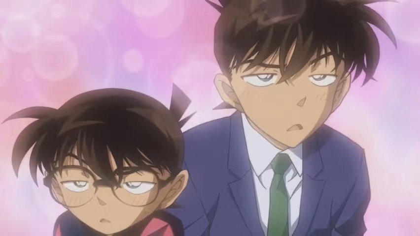 毛利兰穿短裙子,毛利兰穿柯南衣服