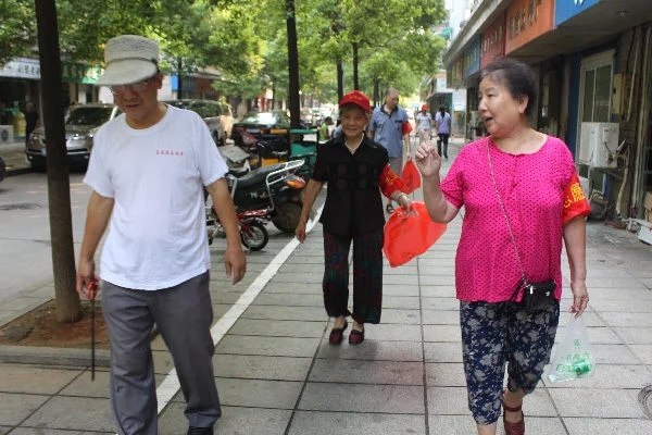 人大代表建议65岁农民退休,国务院鼓励老年人发挥余热