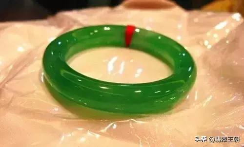 在国外购买翡翠真的靠谱吗,出国买翡翠能带回来吗