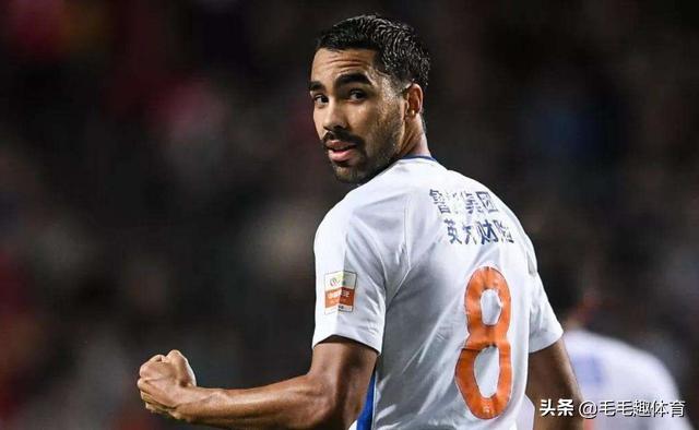 多名归化球员被曝将放弃回巴西,归化球员被弃用