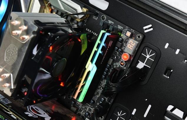 原有8g内存条可以再加装16g的吗,16g内存条可以自己装吗