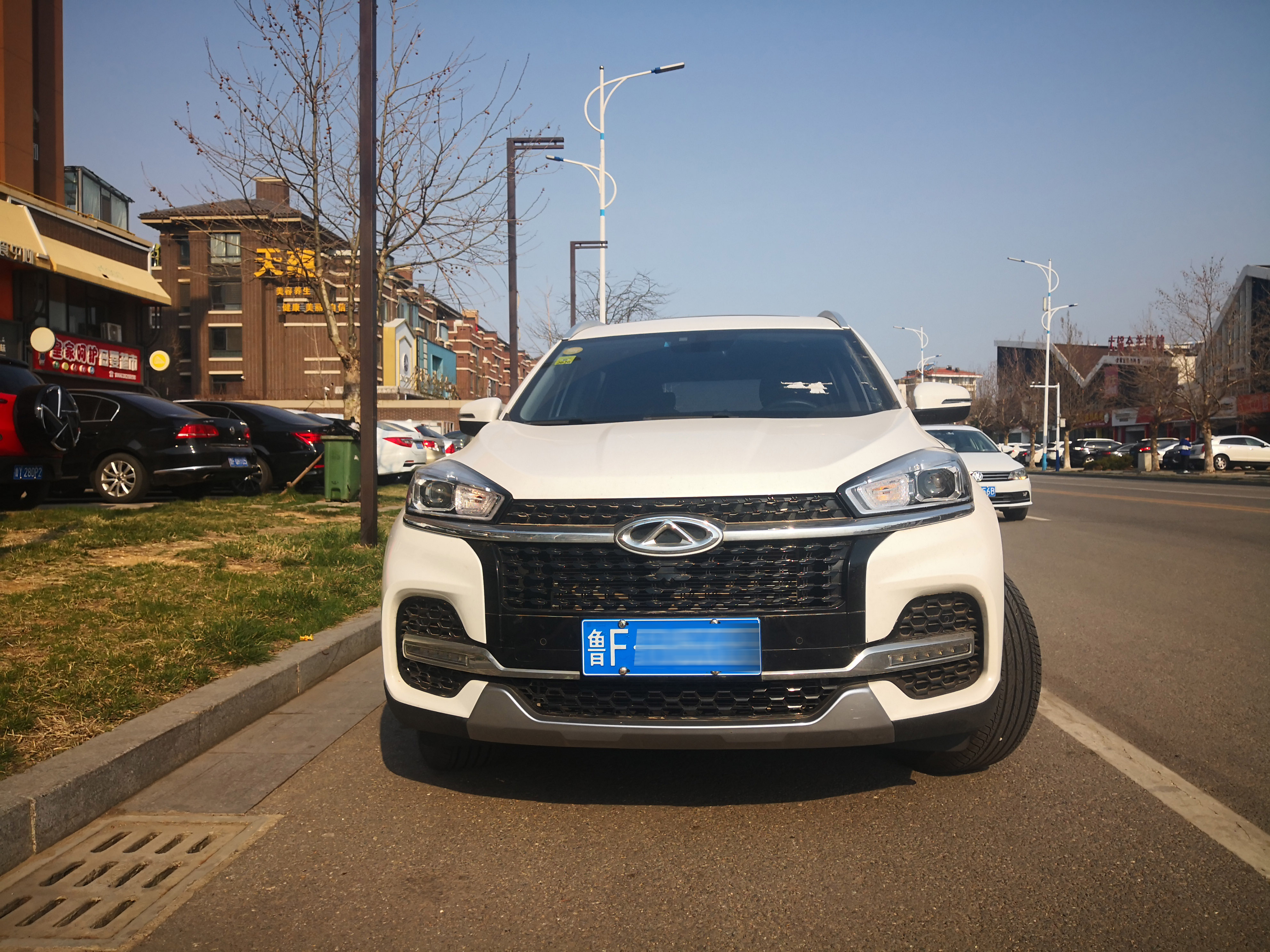 瑞虎8鲲鹏版1.6t和瑞虎8plus1.6t,奇瑞瑞虎8plus1.6t2022款区别