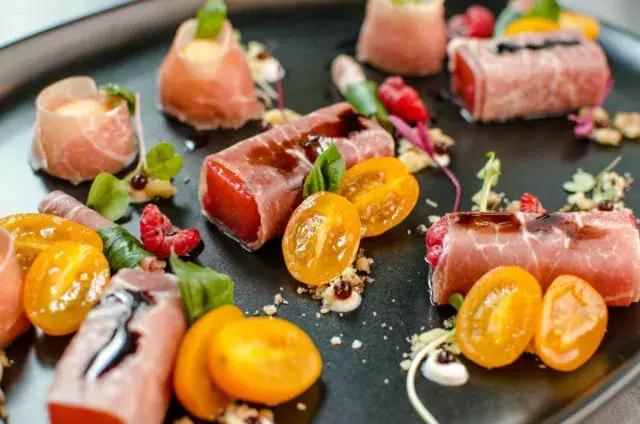 专家：糖尿病人切忌少食多餐，少食多餐会让胰岛素水平更糟糕！