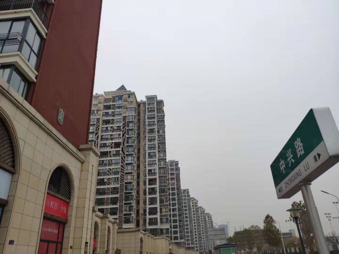 罗玉凤和范冰冰,范冰冰和罗玉凤谁好看