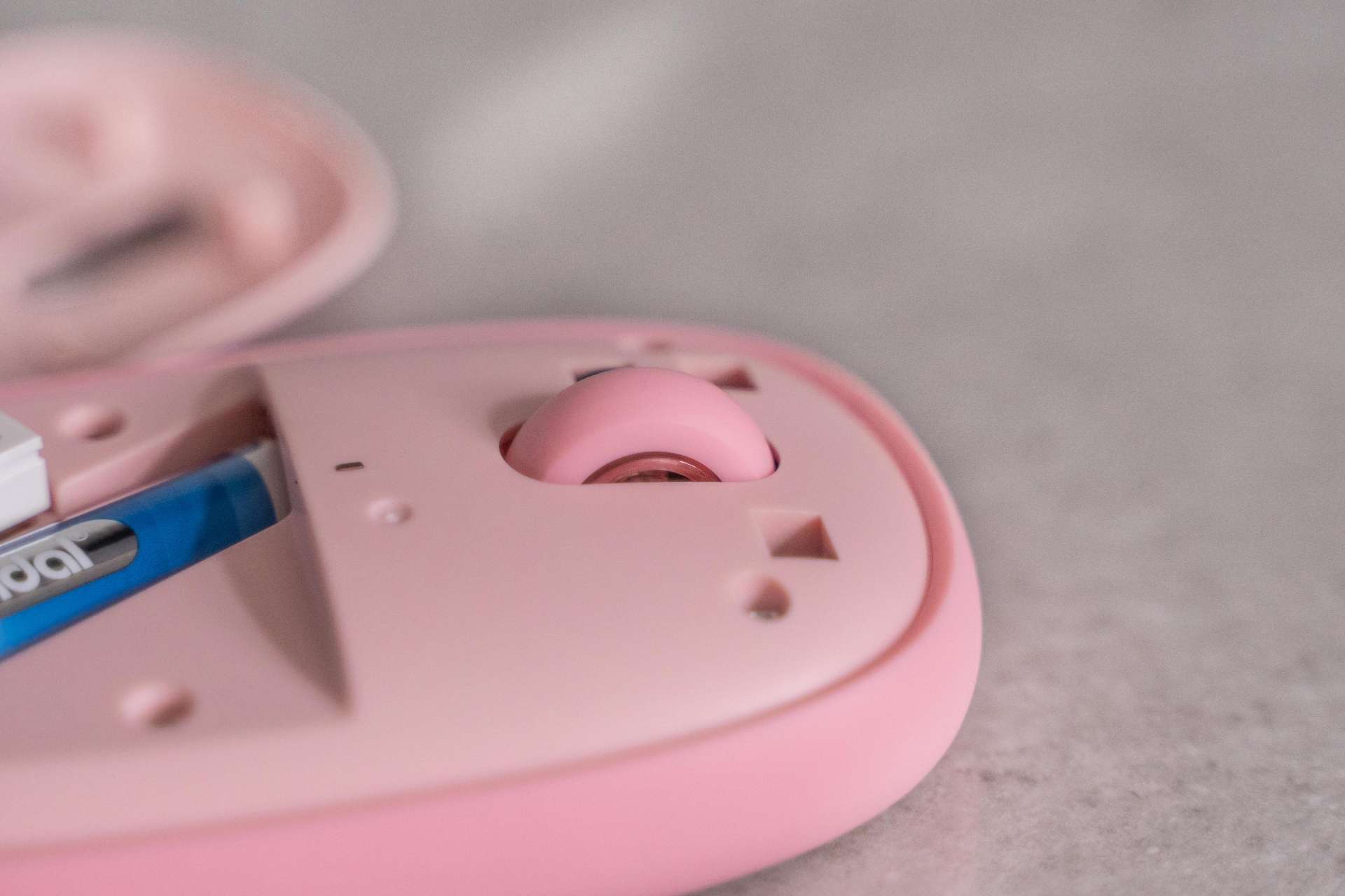 雷柏m550多模式无线鼠标体验,雷柏多模无线键盘鼠标介绍