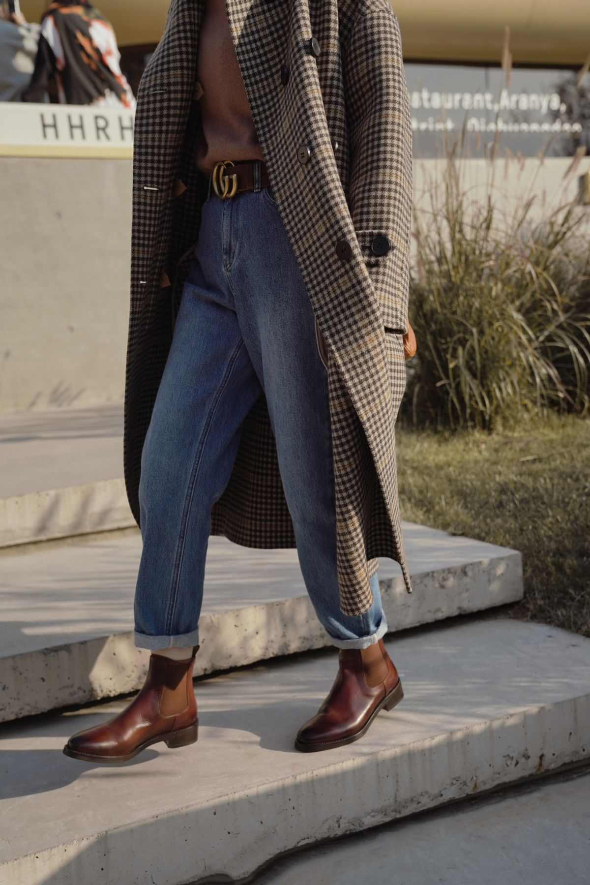 偏瘦的女人适合穿什么裤,胖女人春天穿什么样的裤显瘦