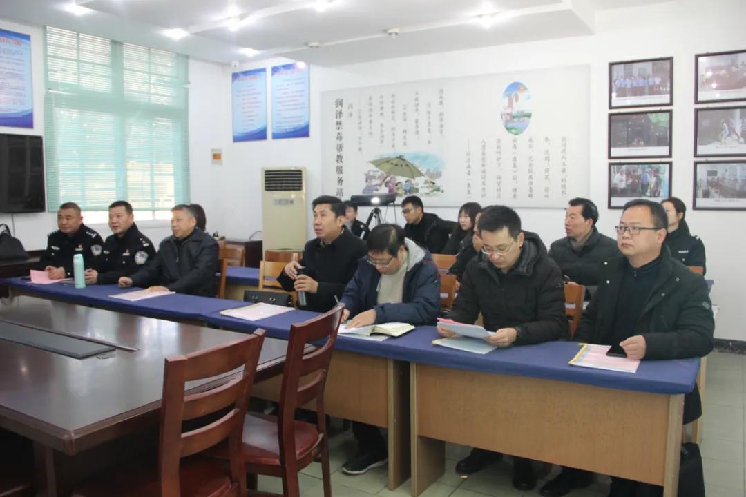 泰州市禁毒办考察戴南镇全国社区戒毒社区康复工作示范点