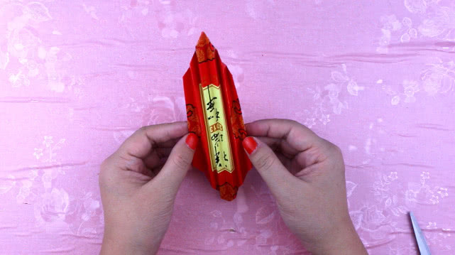 折纸小红包不用胶不用剪慢教程,用红包手工折纸简单漂亮