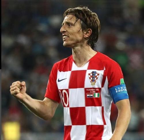 深度｜帷幄风骨——论绿茵场组织大师位置的移转腾挪