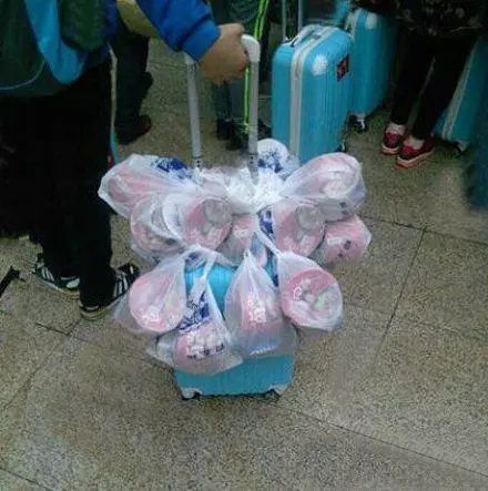 虽然她是在鄙视，不过我突然有了个大胆的想法