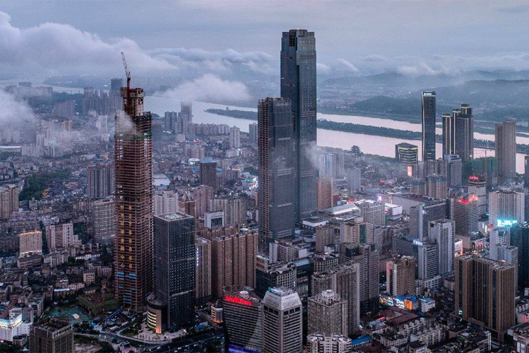 长沙最著名烂尾楼天空之城,长沙天空城市838米的高楼