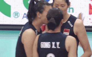 中国女排首先融入男排战术,中国女排严格的训练都有哪些